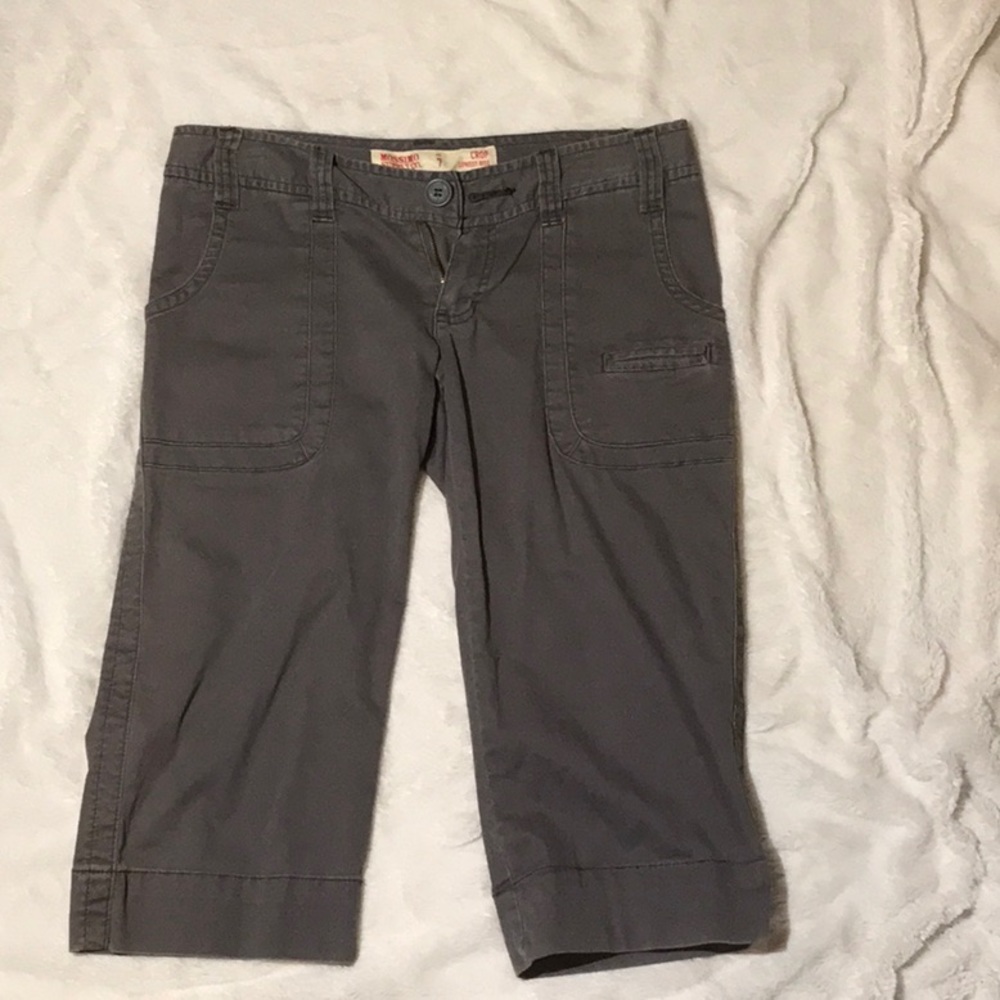 Cropped pants